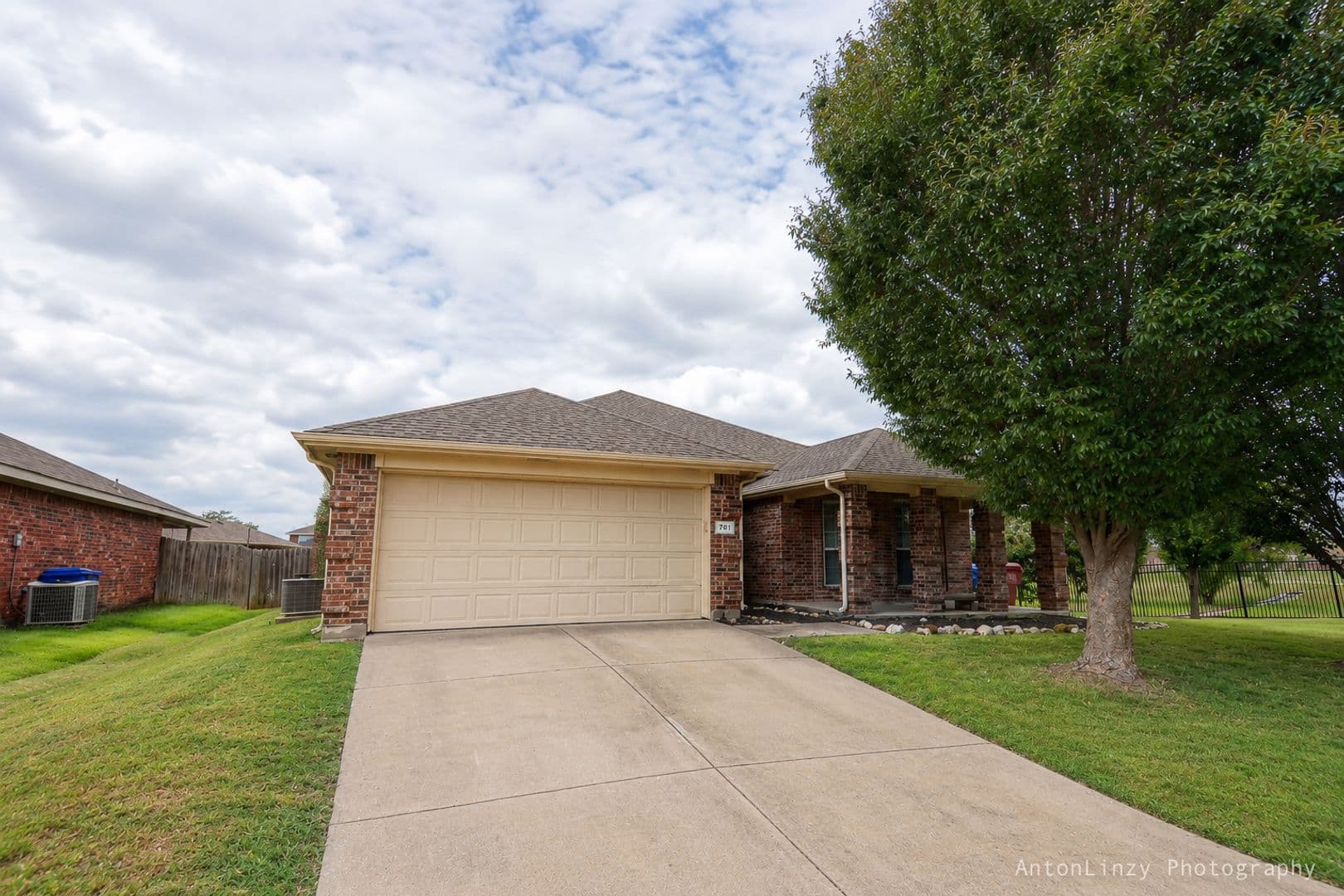 701 Orchid Blvd 2 of 16