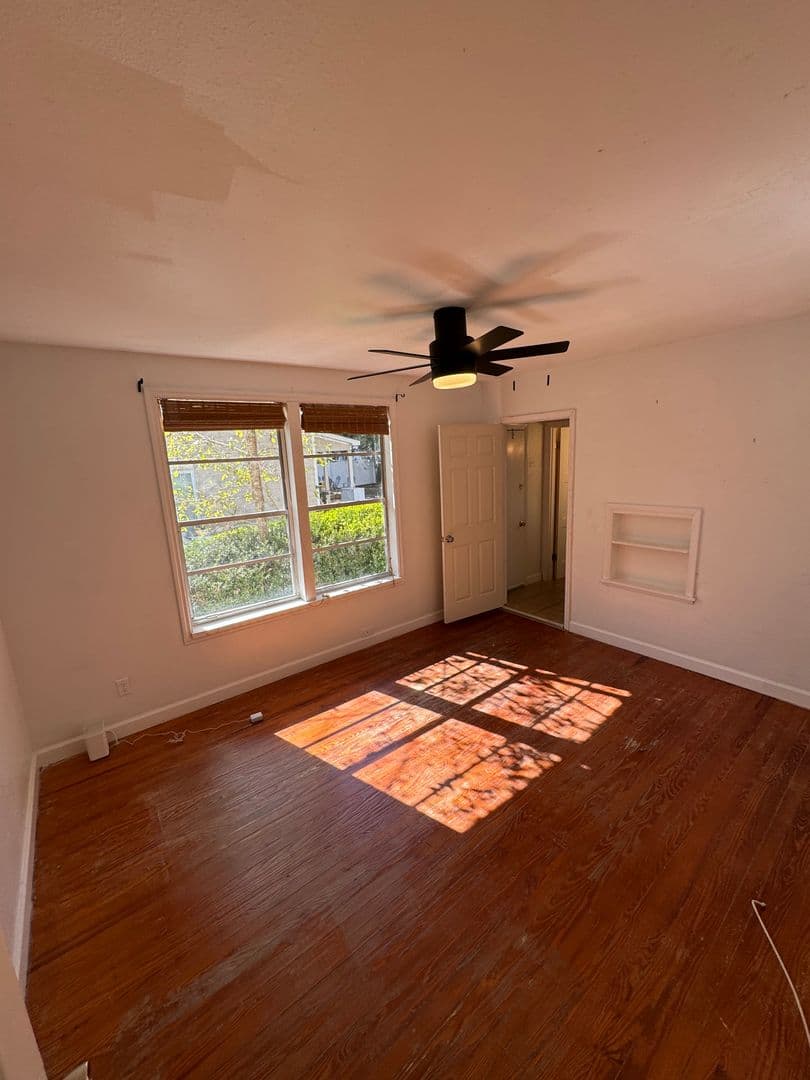 104 Edwards Street 13 of 18
