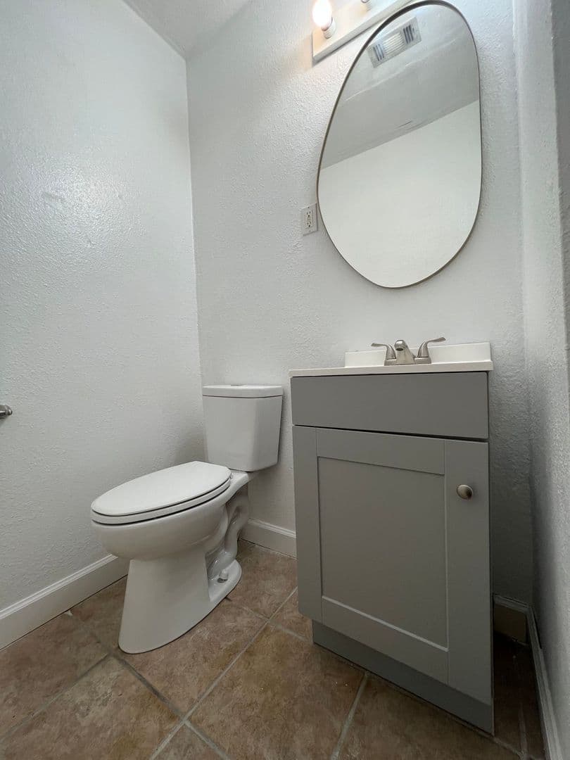 104 Edwards Street 4 of 18