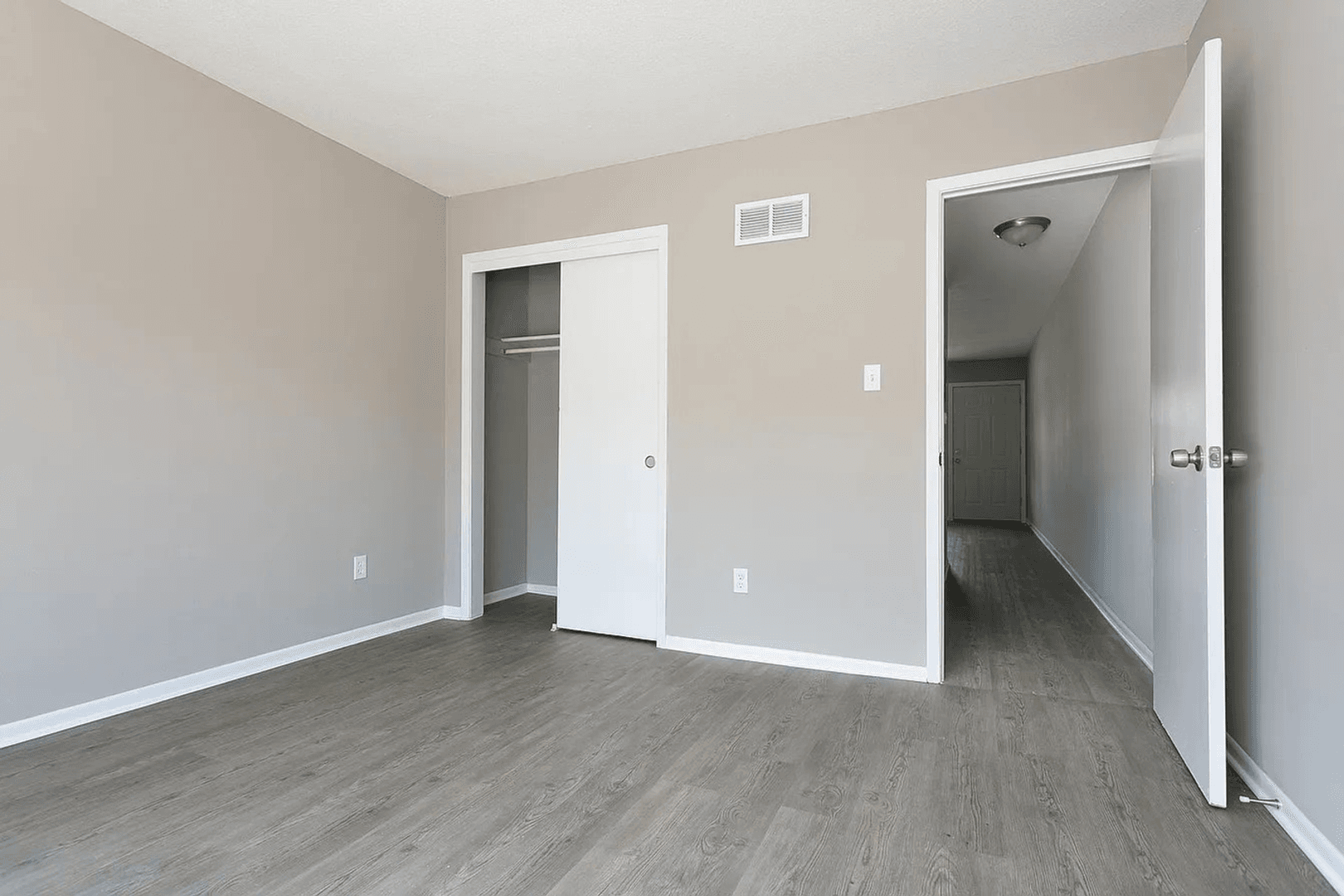 1 Bedroom 1 Bathroom Affordable Price 14 of 14
