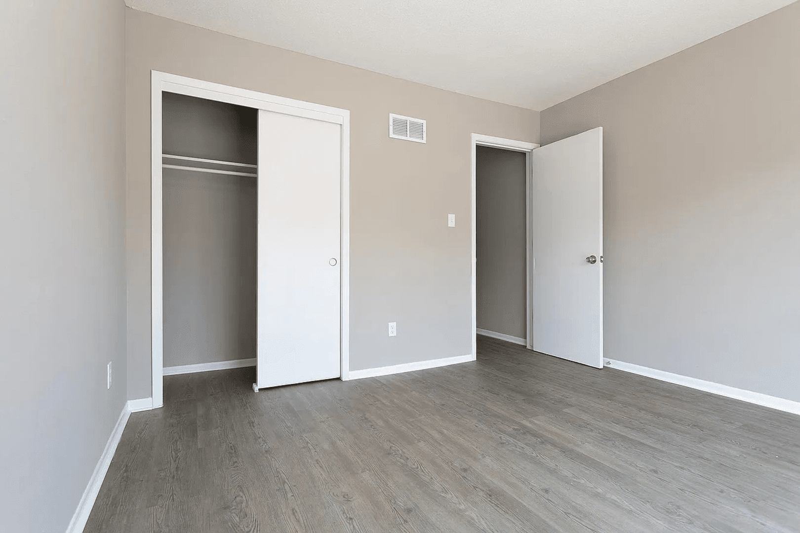 1 Bedroom 1 Bathroom Affordable Price 13 of 14
