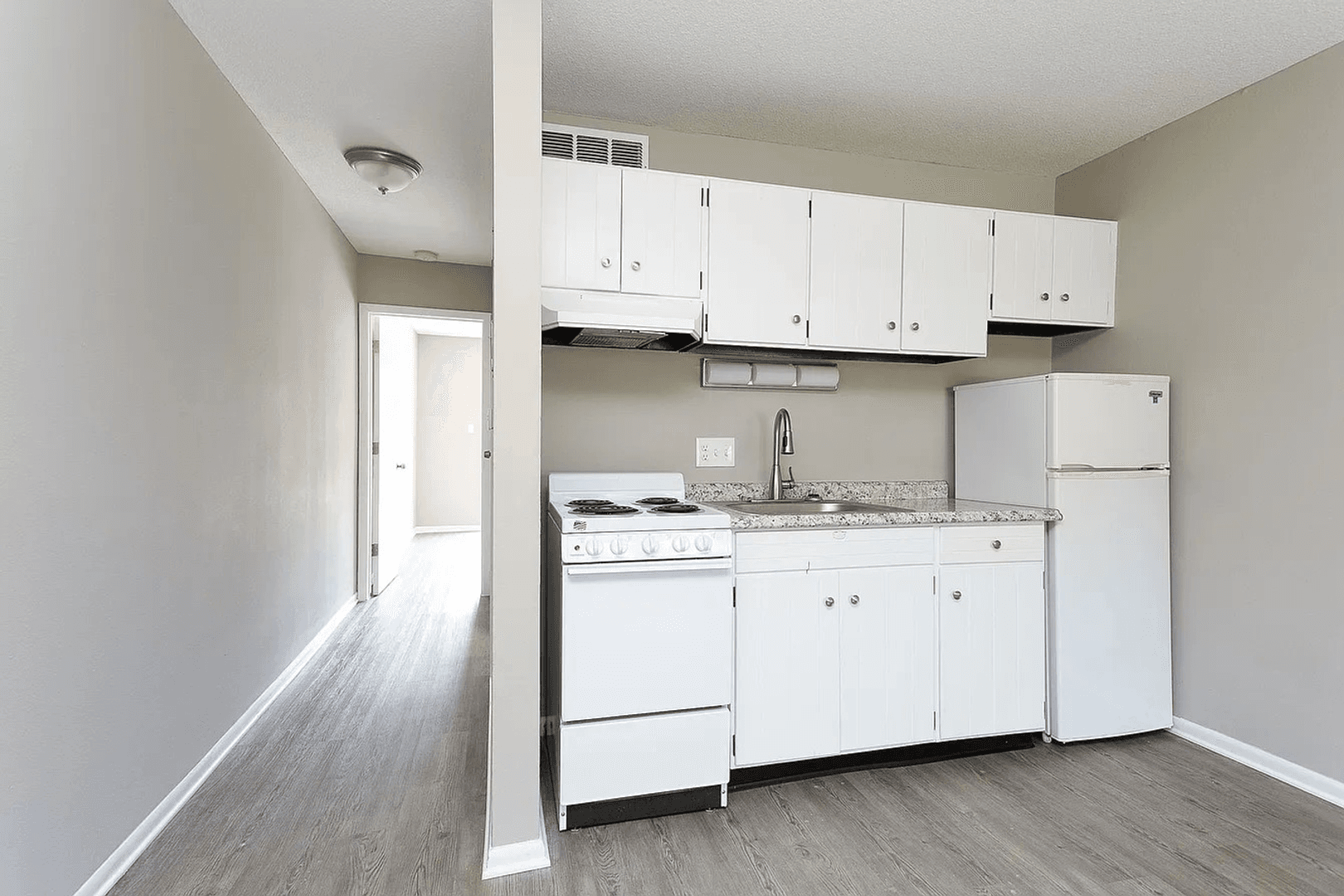 1 Bedroom 1 Bathroom Affordable Price 6 of 14
