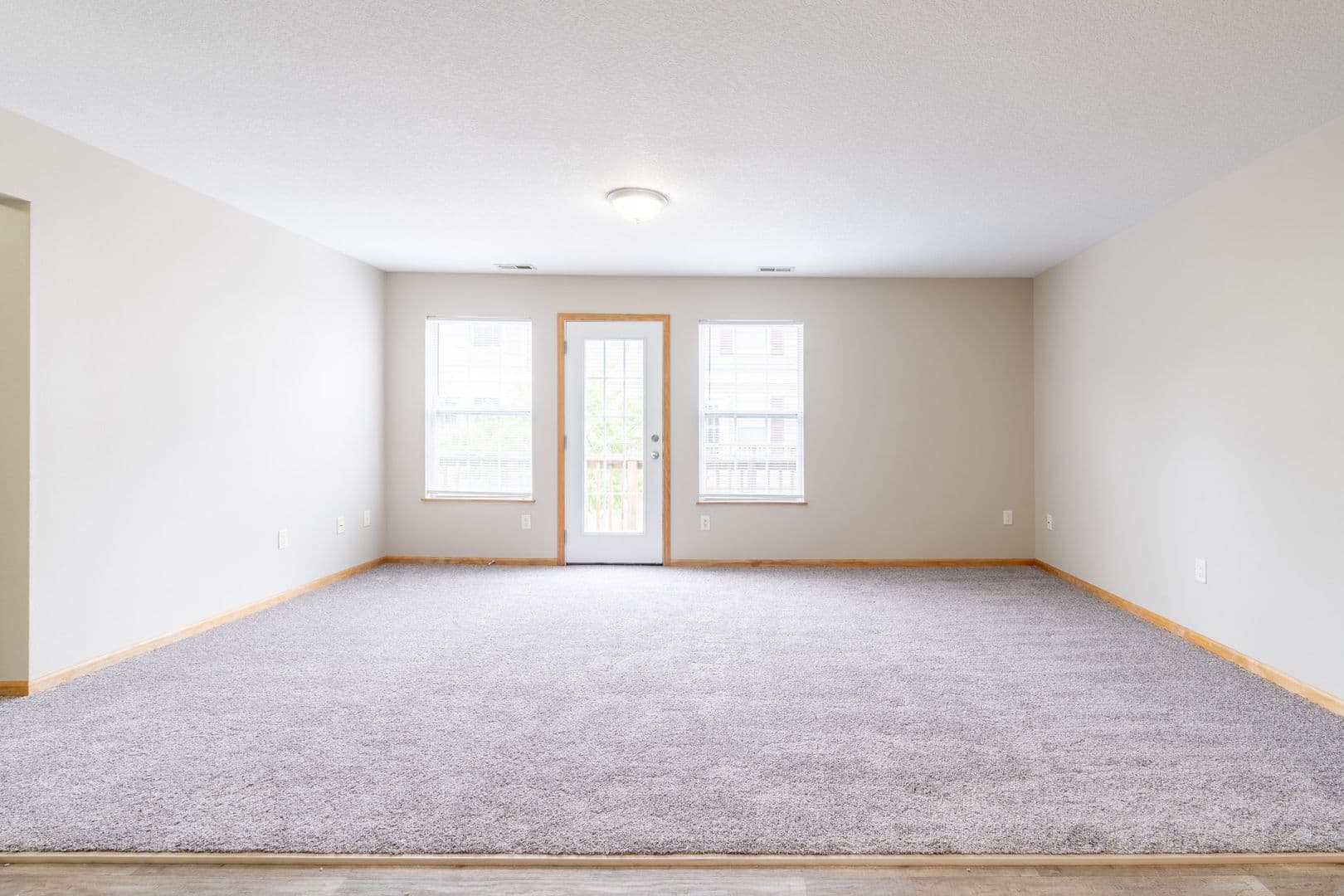 2 Bedroom 2 Bathroom Town House - Interior Unit 8 of 19