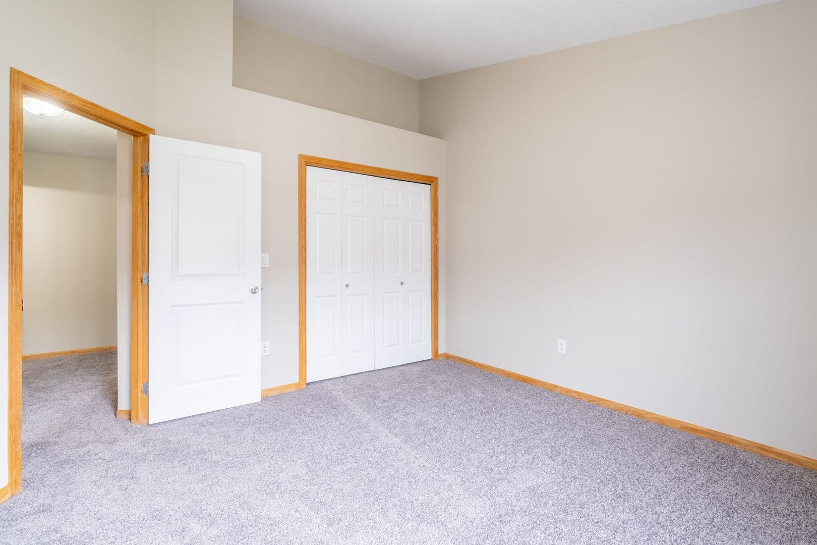 2 Bedroom 2 Bathroom Town House - Interior Unit 17 of 19