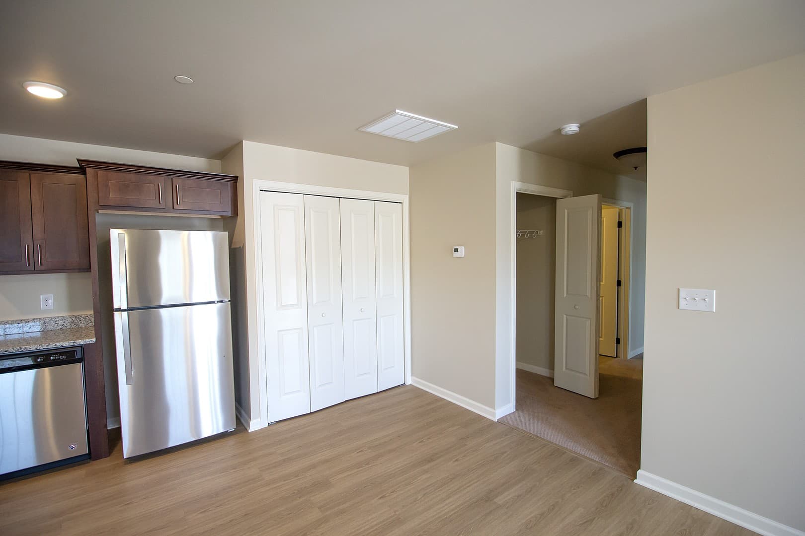 Glen Esk Apartments 26 of 27