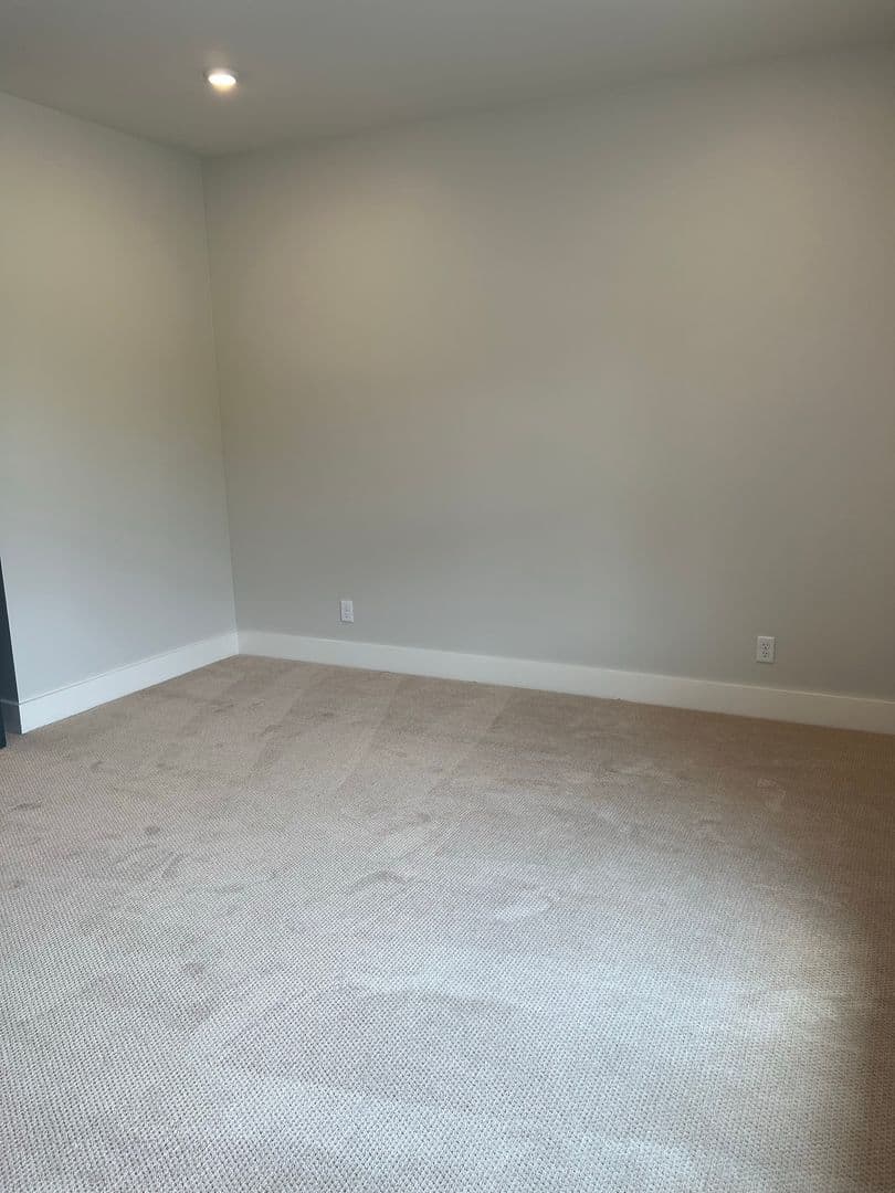 Residence at Wemple Road 11 of 20