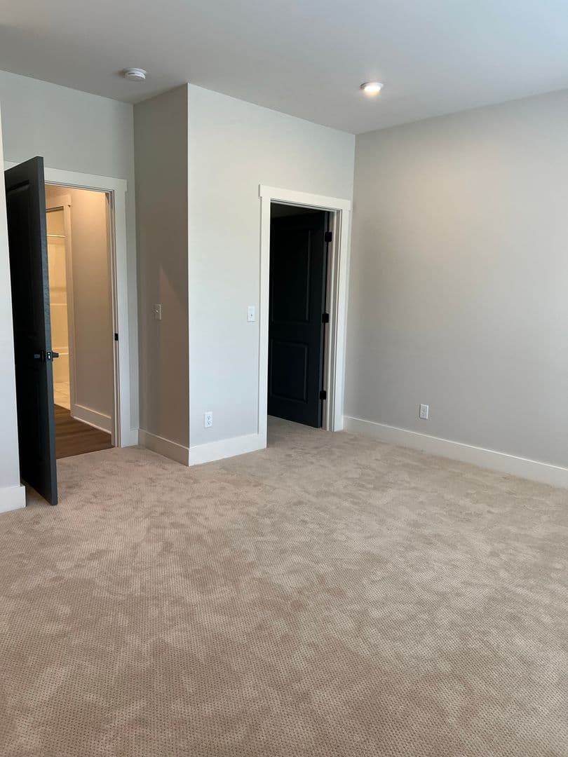 Residence at Wemple Road 16 of 24