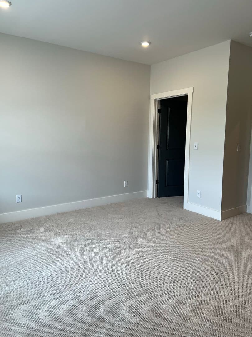 Residence at Wemple Road 12 of 20