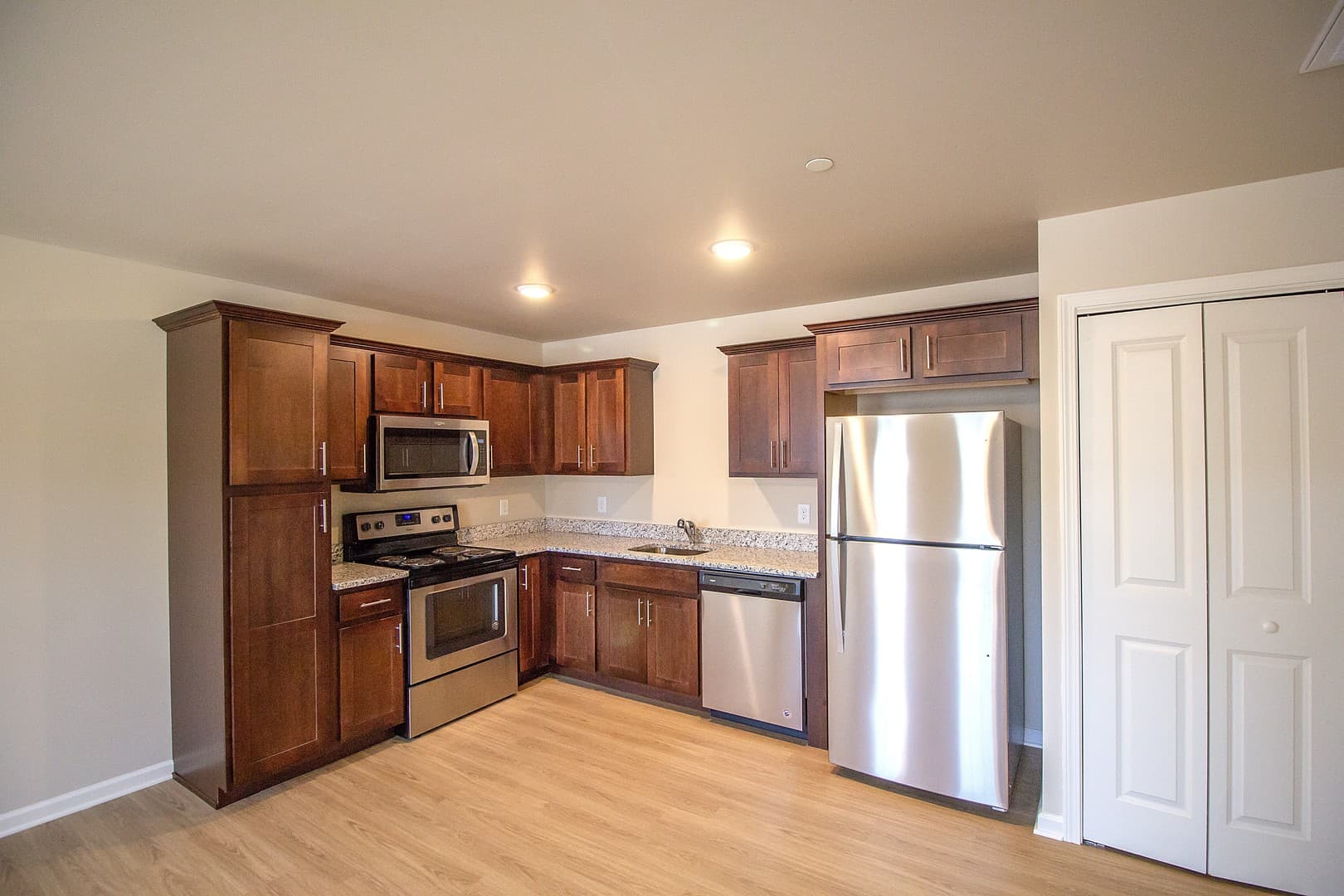 Glen Esk Apartments 1 of 8