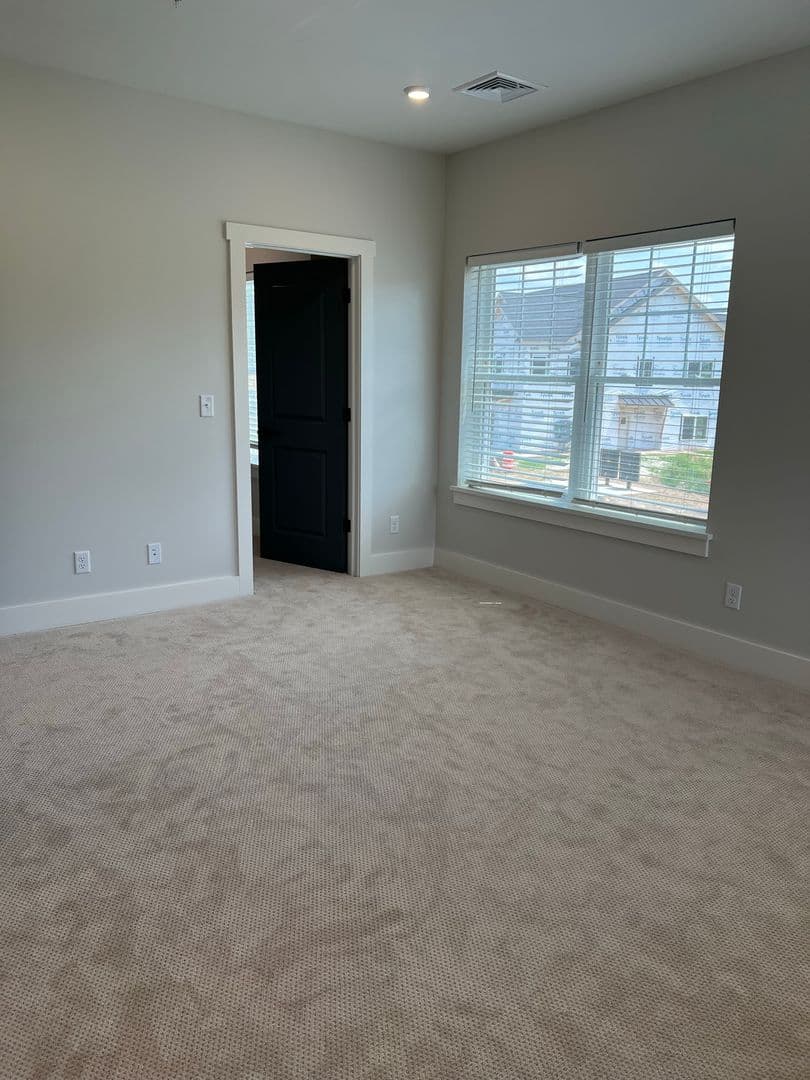 Residence at Wemple Road 8 of 24