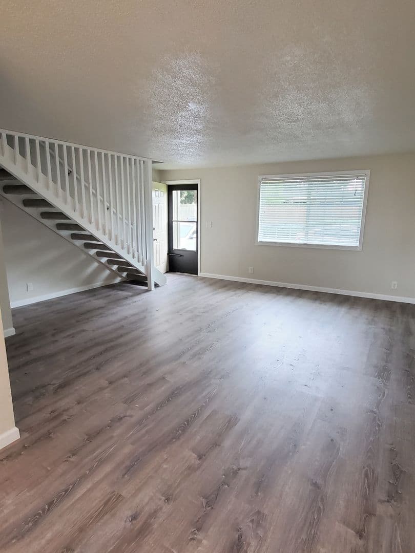 Remodeled 2 Bedroom for only $1795/mo 4 of 11
