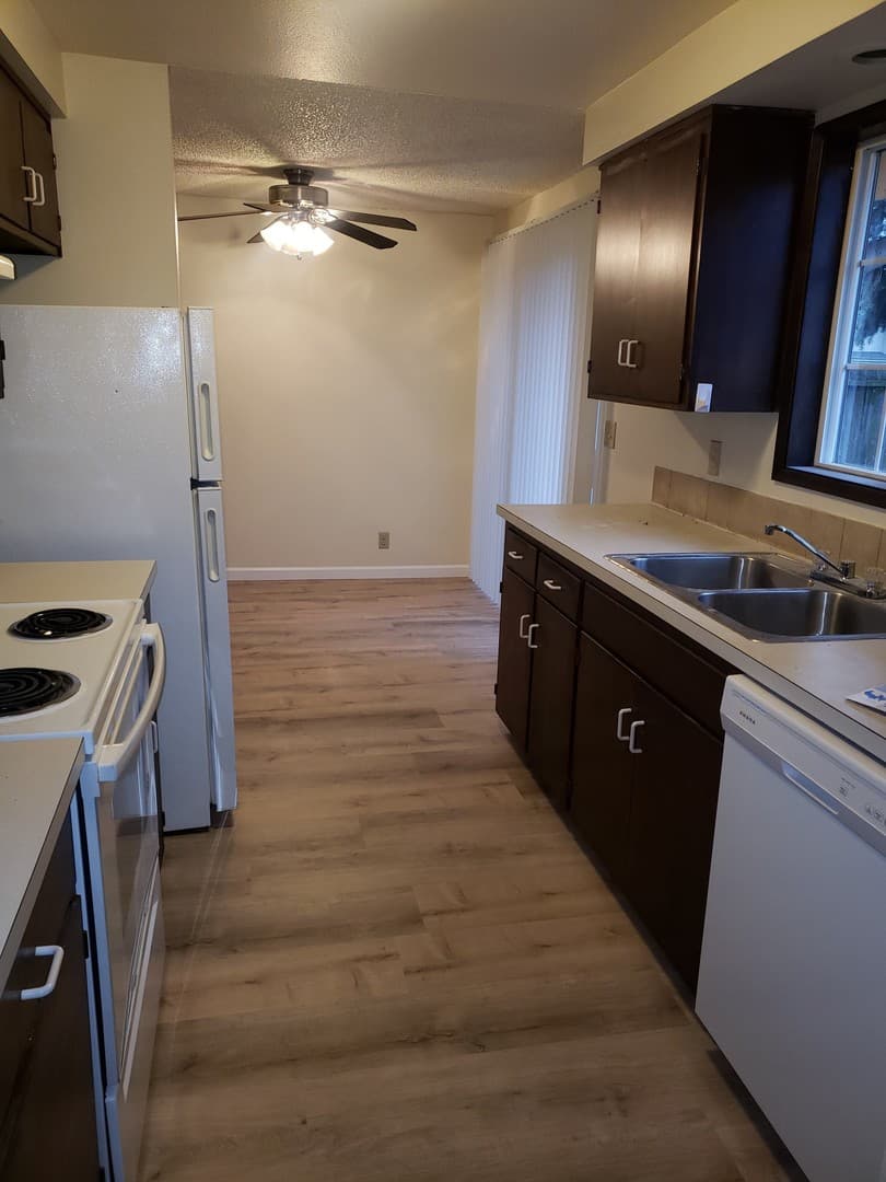 Remodeled 2 Bedroom for only $1495/mo 5 of 10