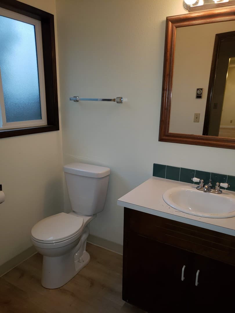 Remodeled 2 Bedroom for only $1495/mo 9 of 10