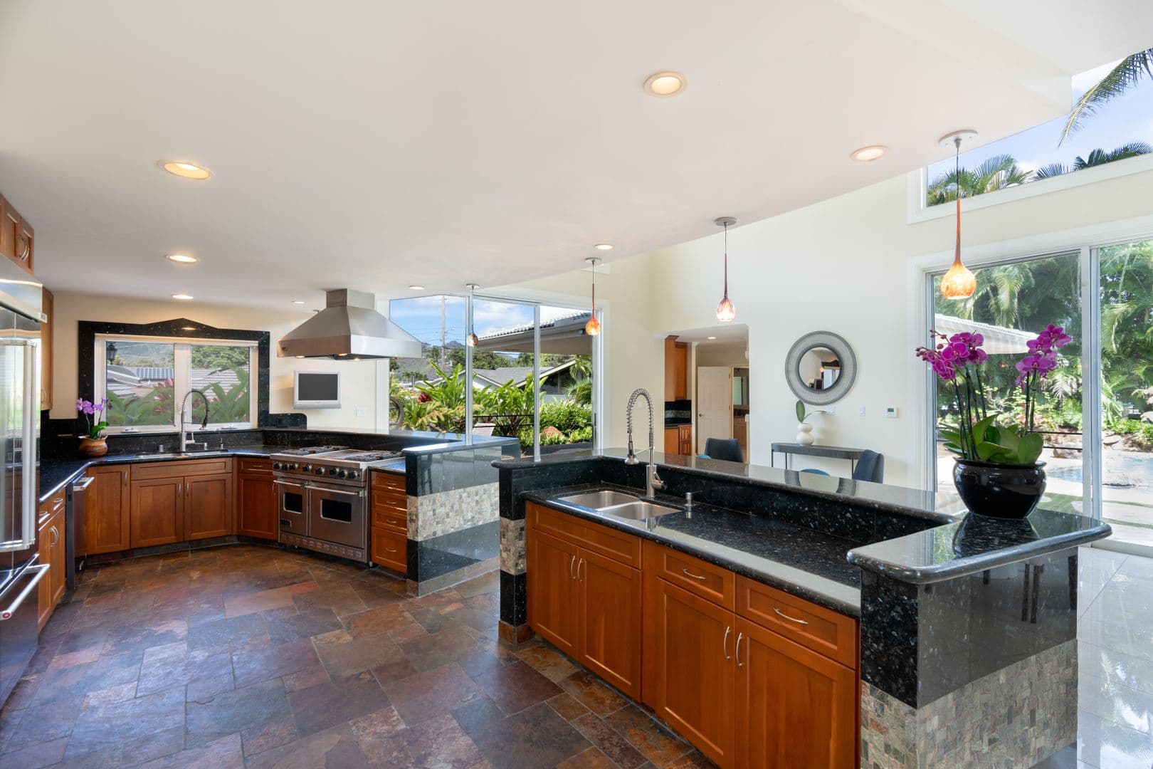 San Luis - 260 Portlock Road (GT20) 8 of 24