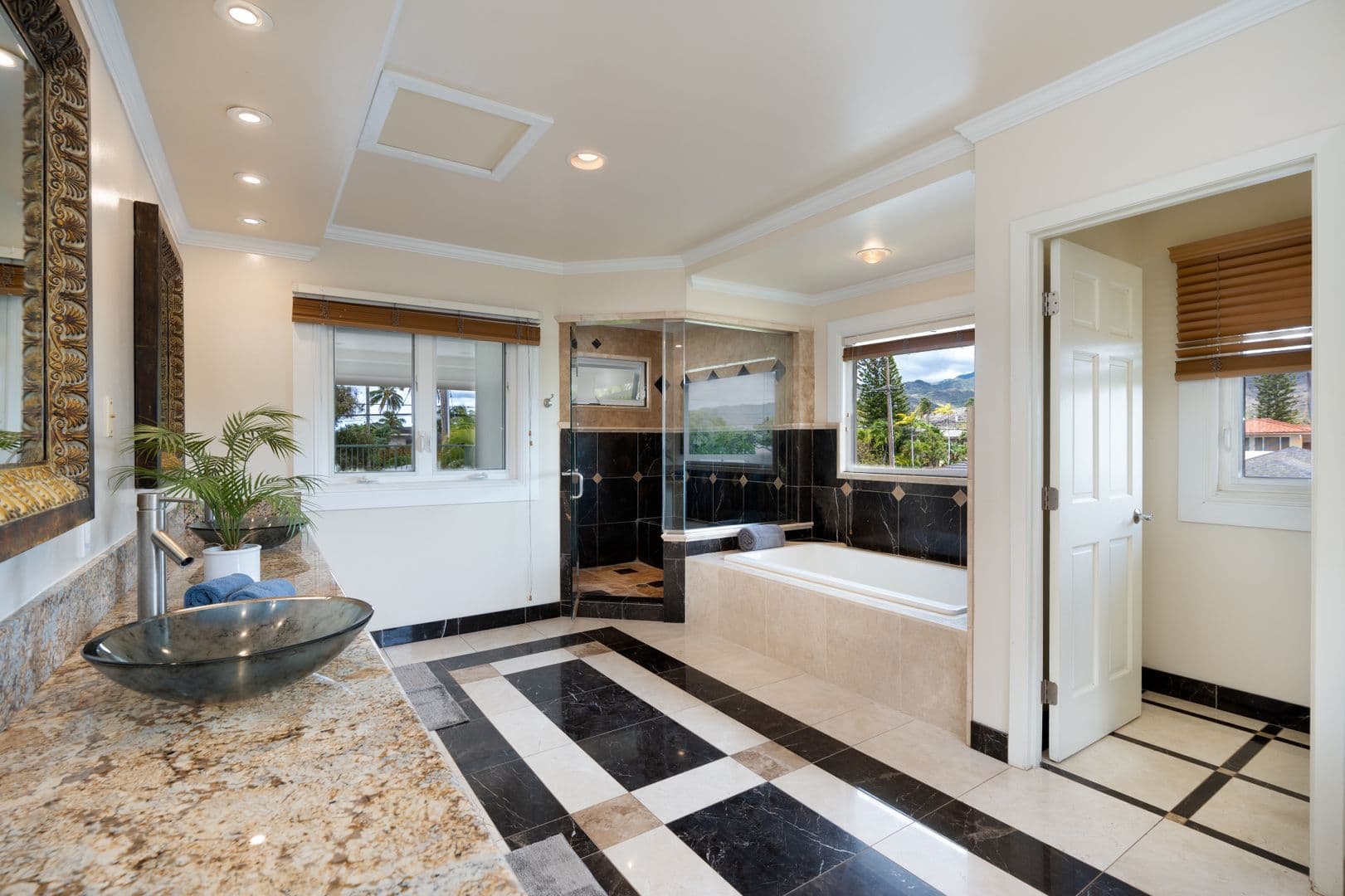 San Luis - 260 Portlock Road (GT20) 12 of 24