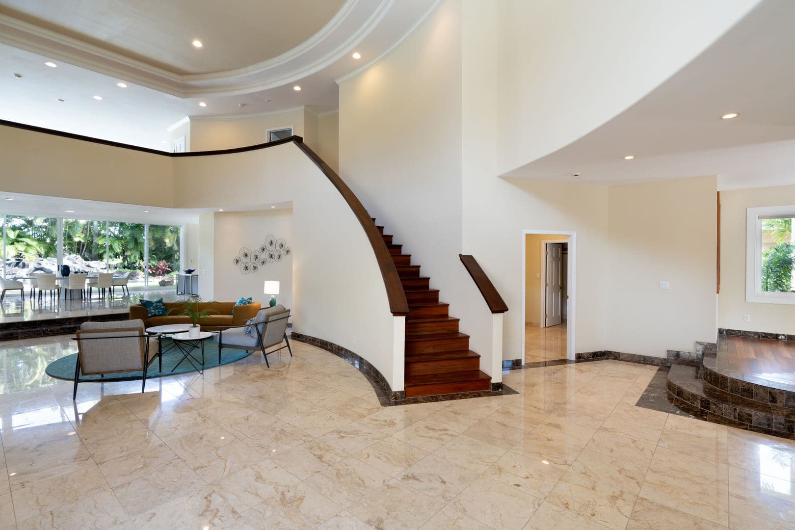 San Luis - 260 Portlock Road (GT20) 4 of 24