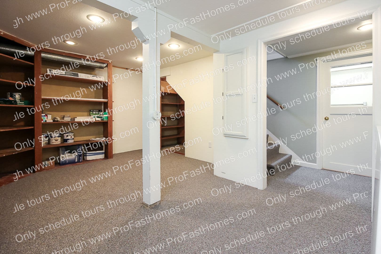 616 SW Moss St 24 of 33