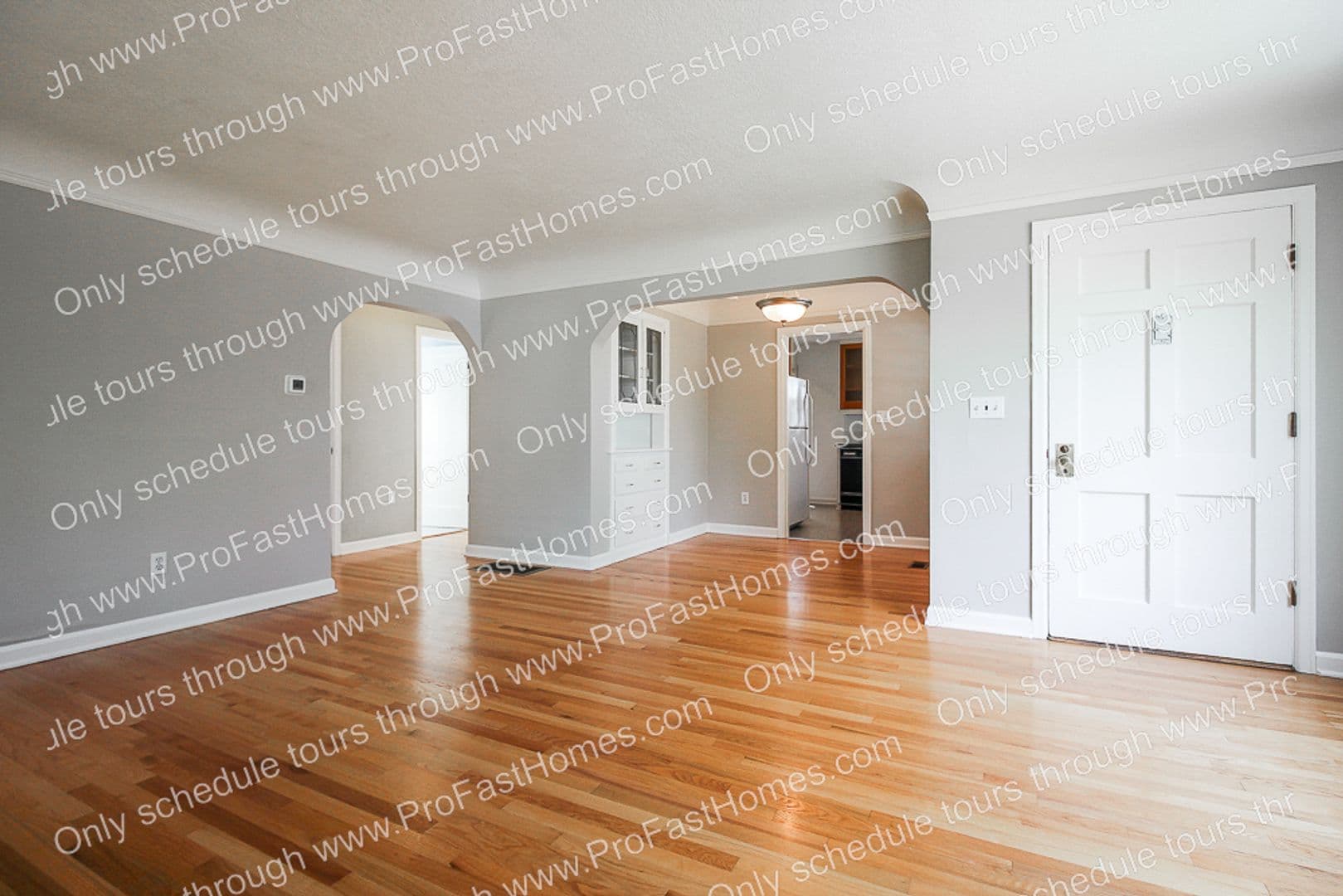 616 SW Moss St 16 of 33