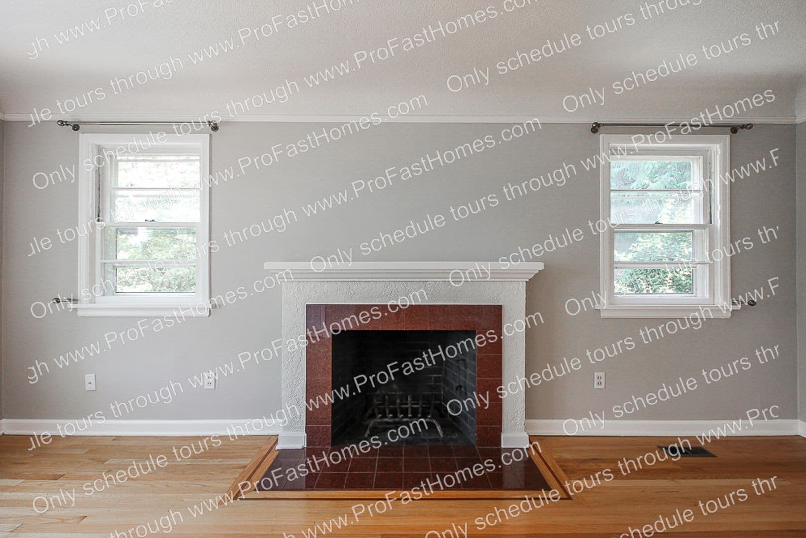 616 SW Moss St 15 of 33
