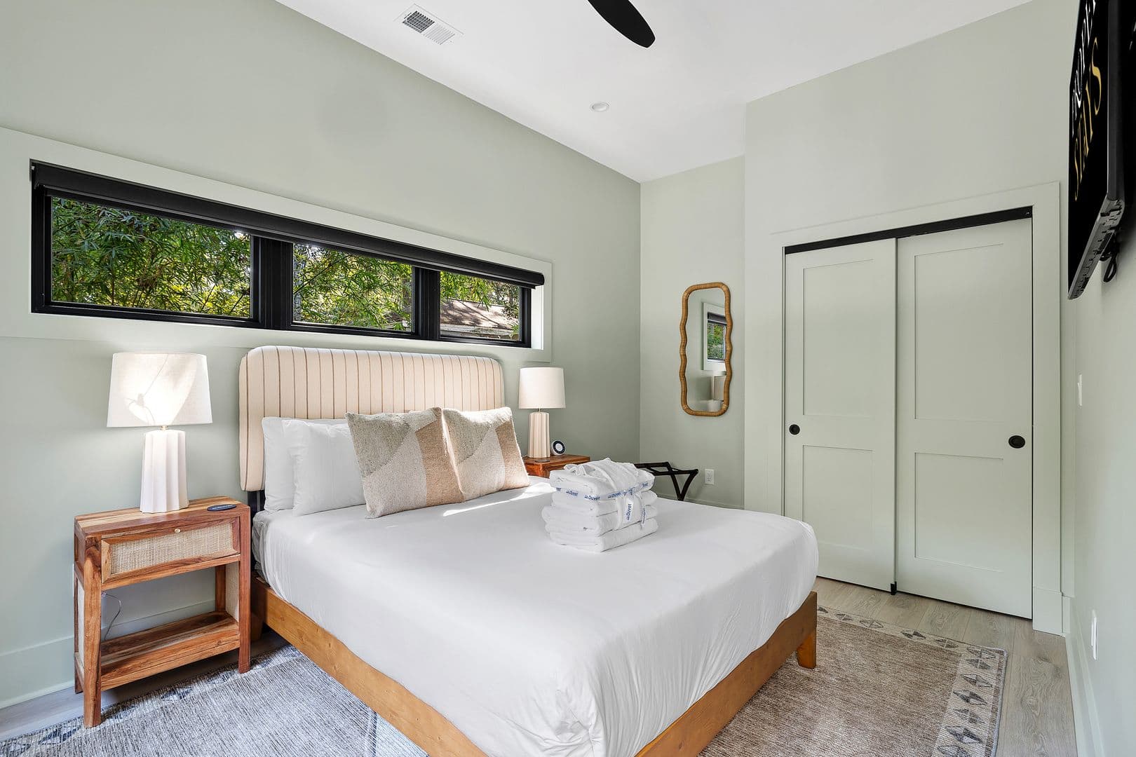 Villa Noir- 706 York Street, Unit B 37 of 69