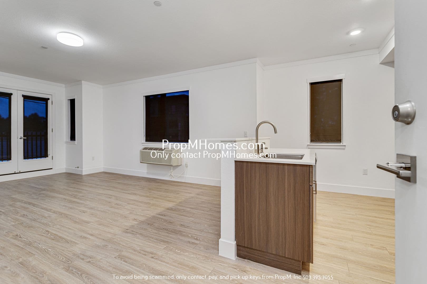 Bright & Stylish 2BR Apartment in SE Portland! 3 of 14