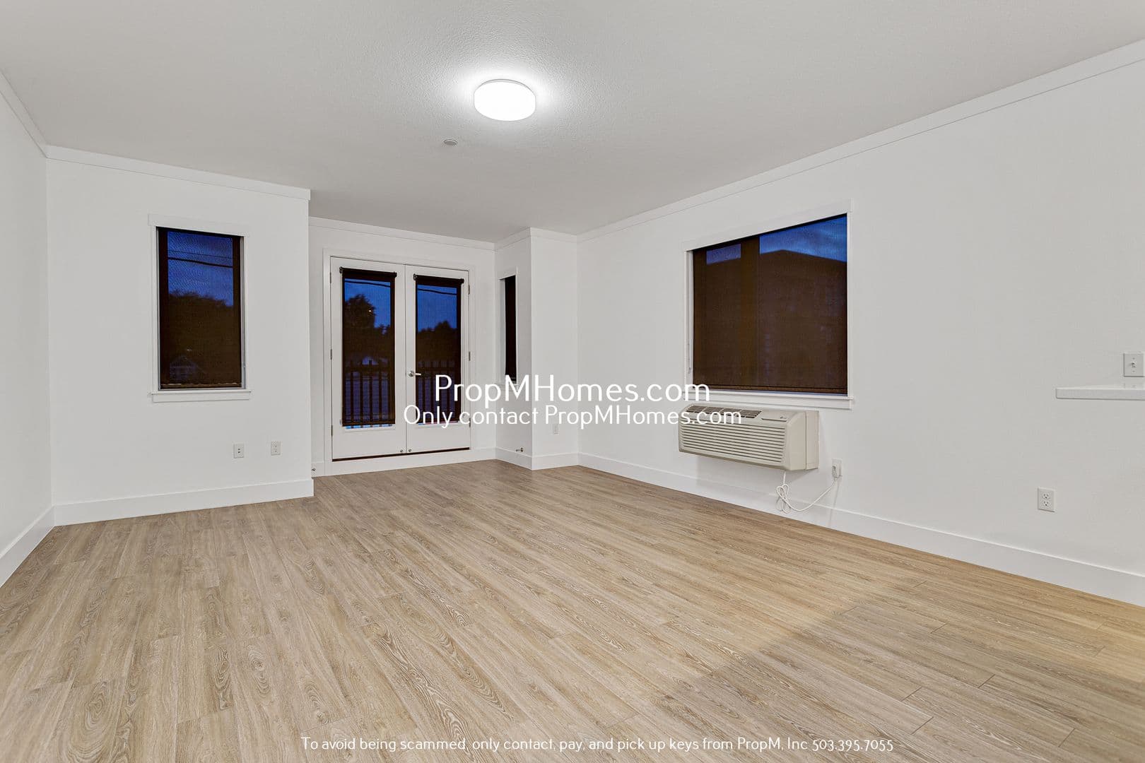 Bright & Stylish 2BR Apartment in SE Portland! 8 of 14