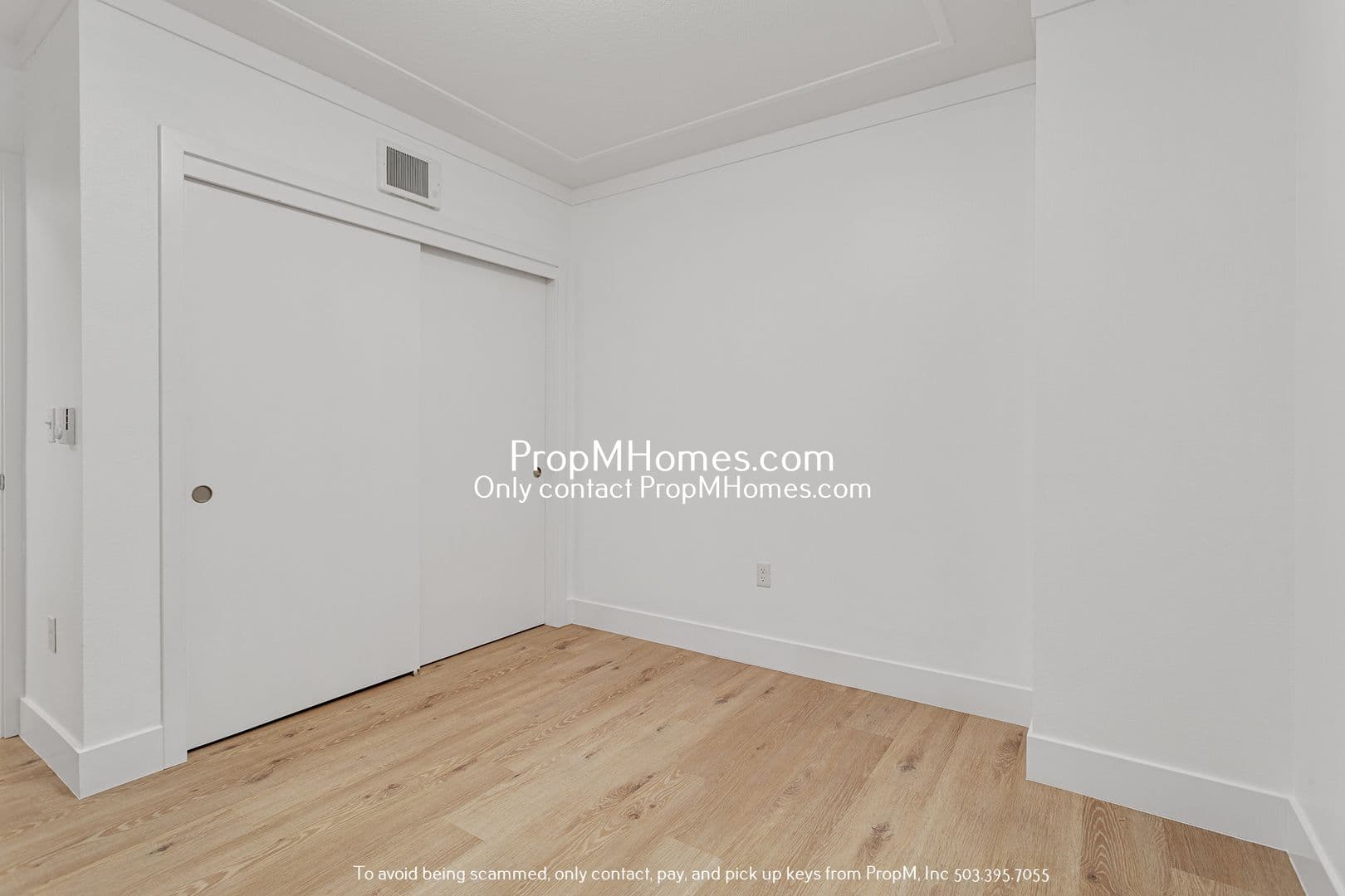 Bright & Stylish 2BR Apartment in SE Portland! 11 of 14