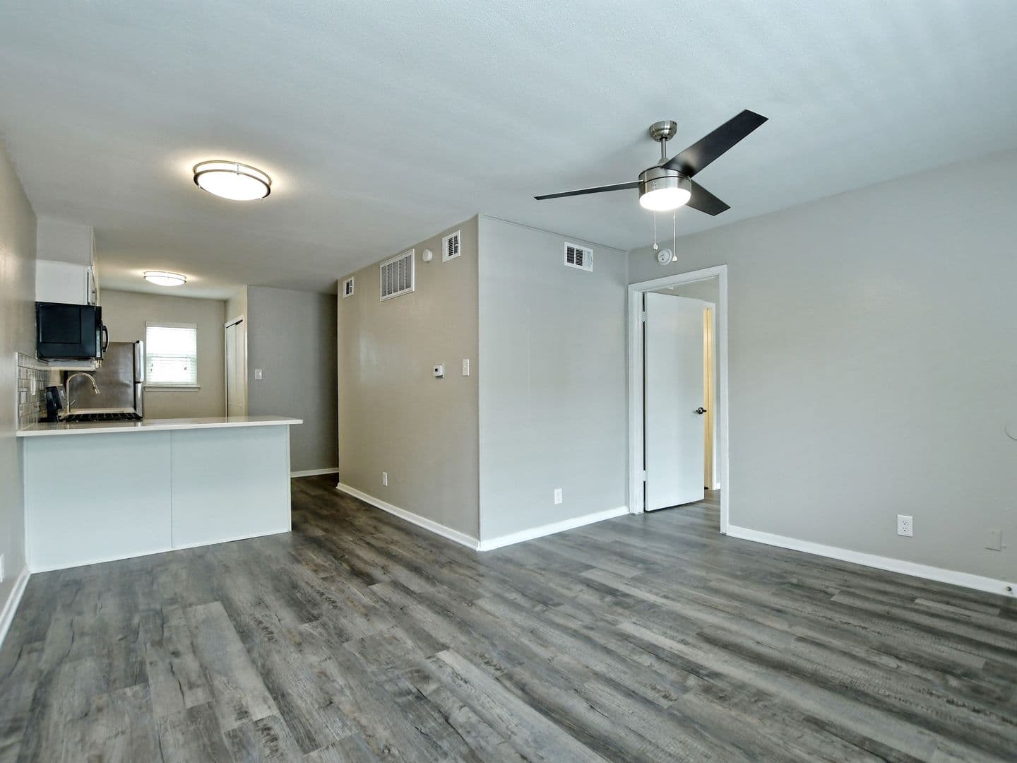 Sandpiper Apartments 3 of 14