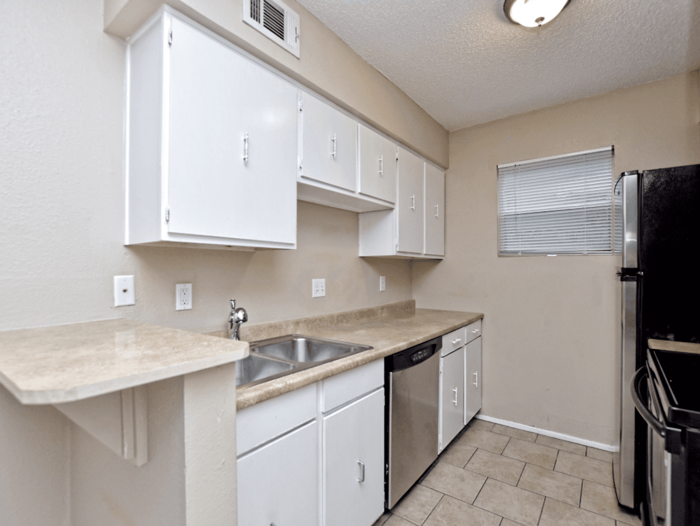 Peppertree Apartments 9 of 12