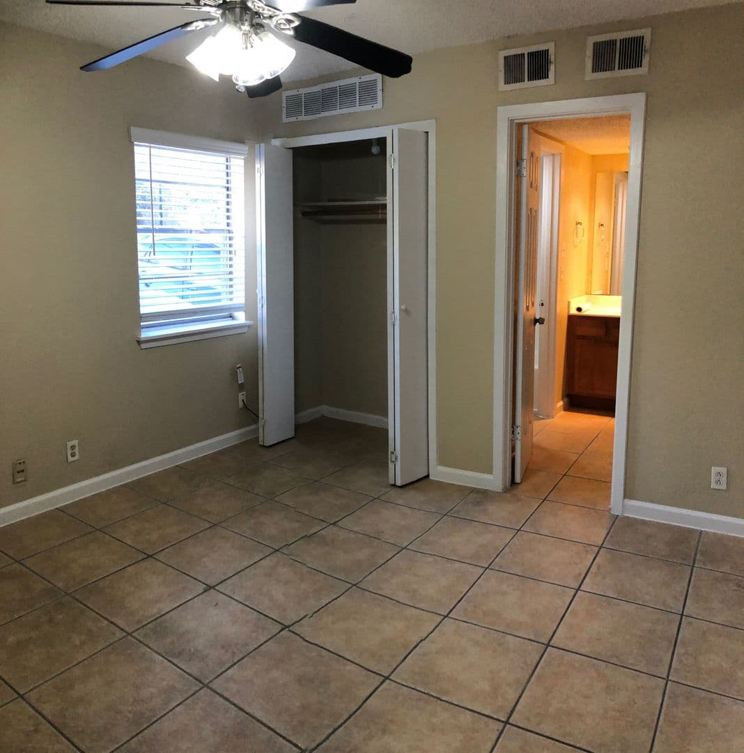 Sandpiper Apartments 7 of 7