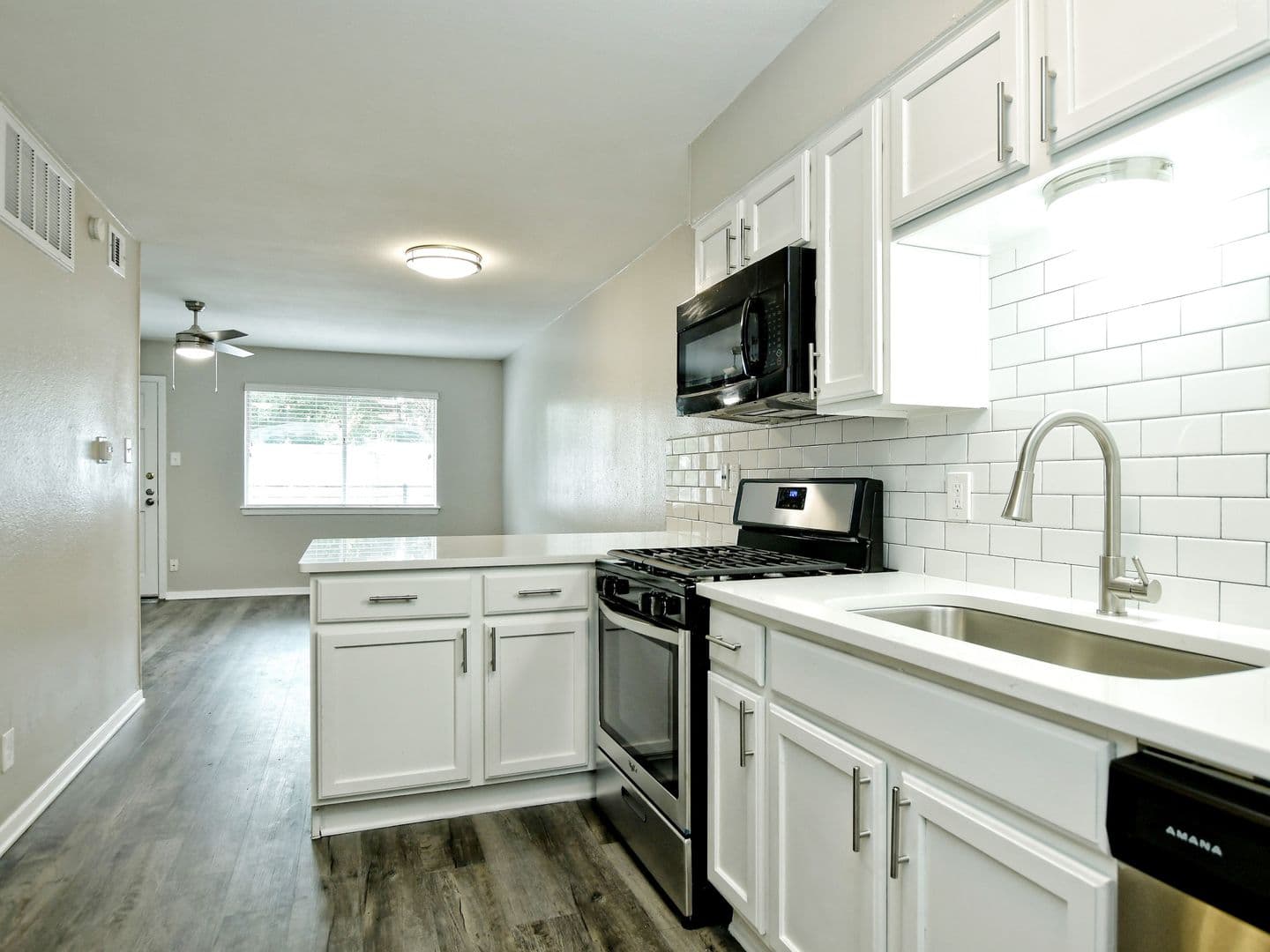 Sandpiper Apartments 5 of 14