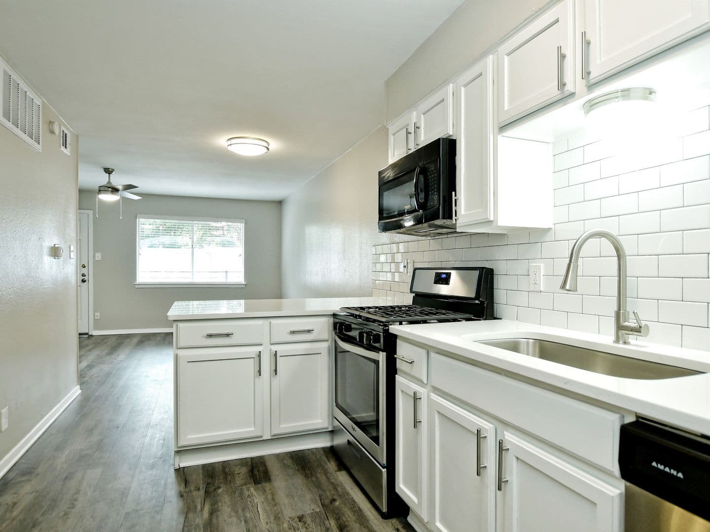 Sandpiper Apartments 5 of 14