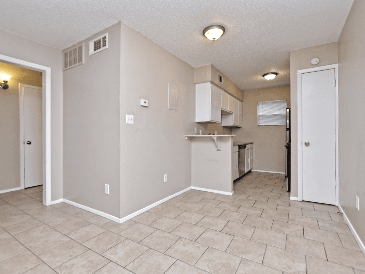 Peppertree Apartments 5 of 12