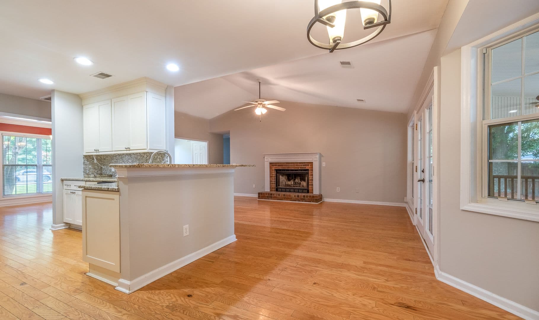 1561 Glen Erin Drive 15 of 26