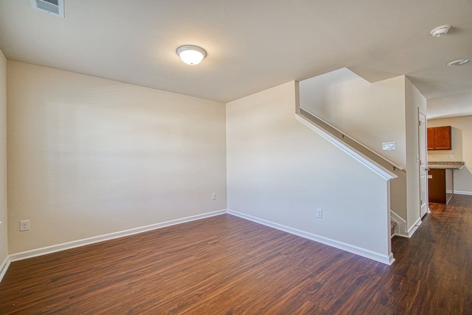 580 Millsgate Circle 7 of 43