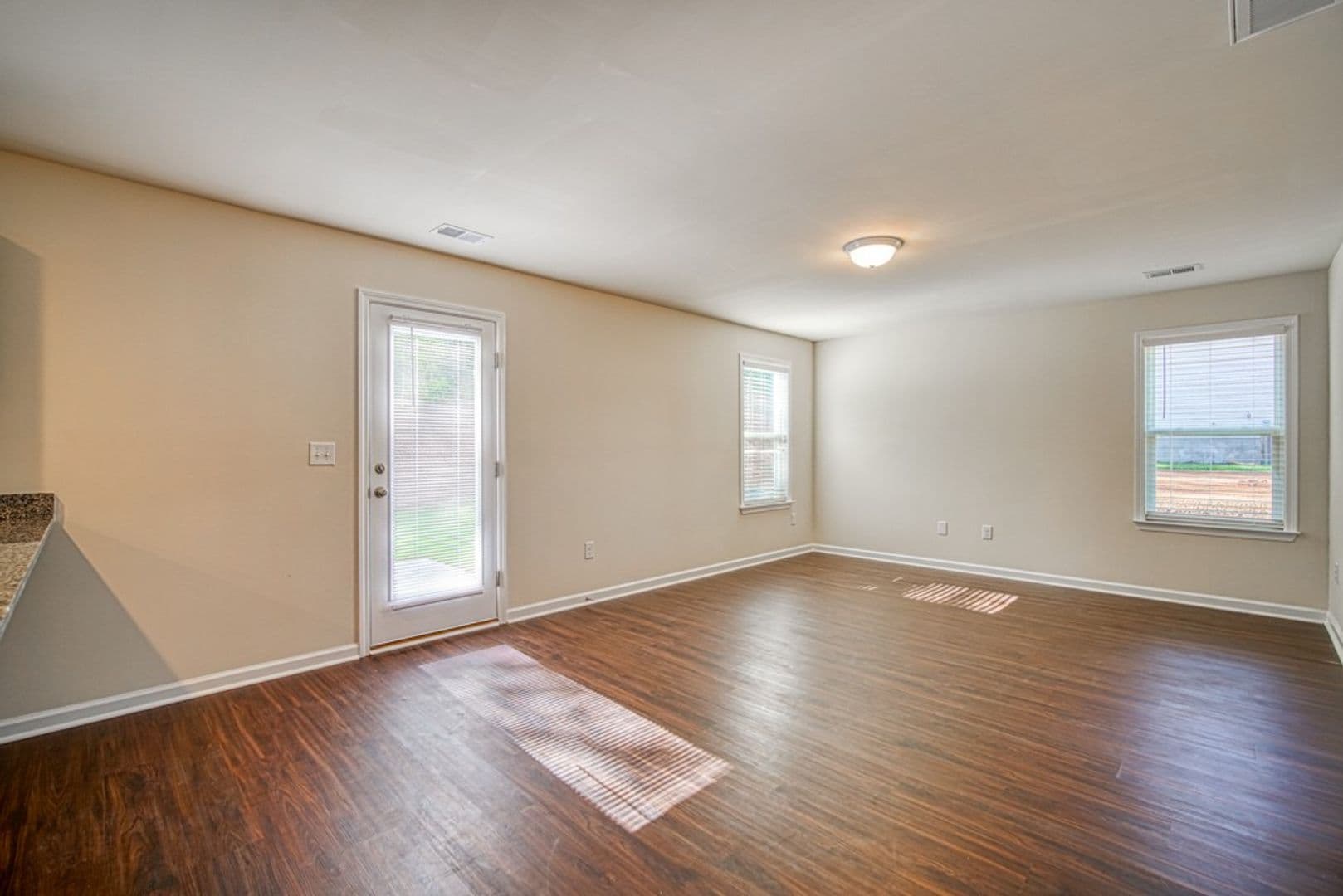 580 Millsgate Circle 5 of 43