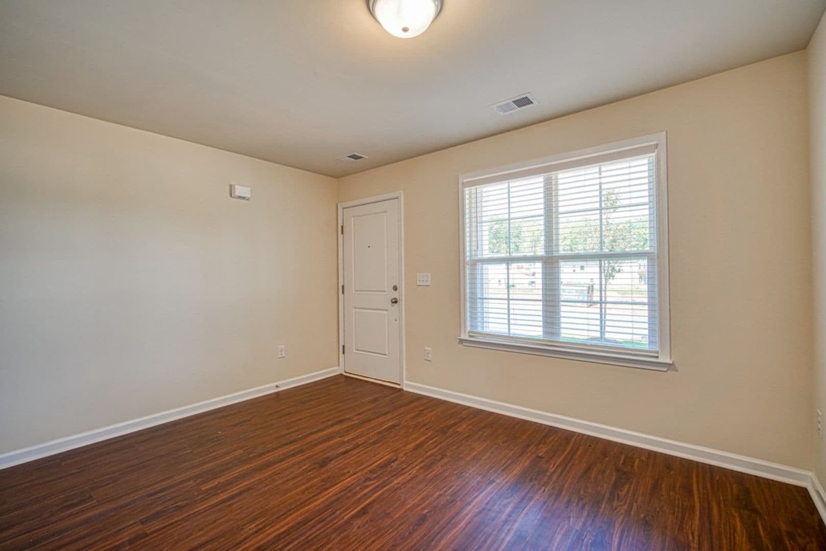 580 Millsgate Circle 8 of 43