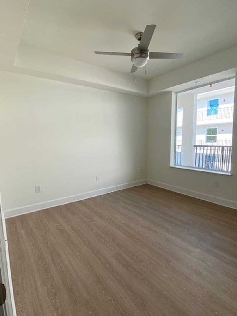 San Carlos Apartments 7 of 13