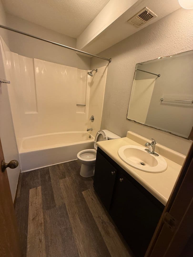 Leavenworth 2 Bed 1.5 Bath! SPECIAL OFFER: FIRST MONTH HALF OFF 16 of 21