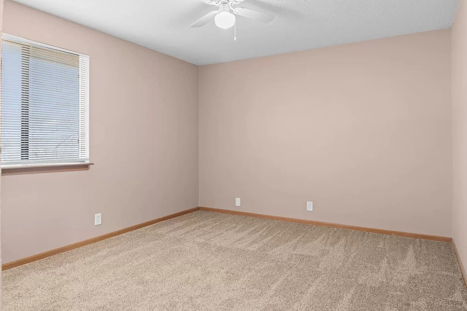 2Bd, 1.5B, Leavenworth KS 18 of 18