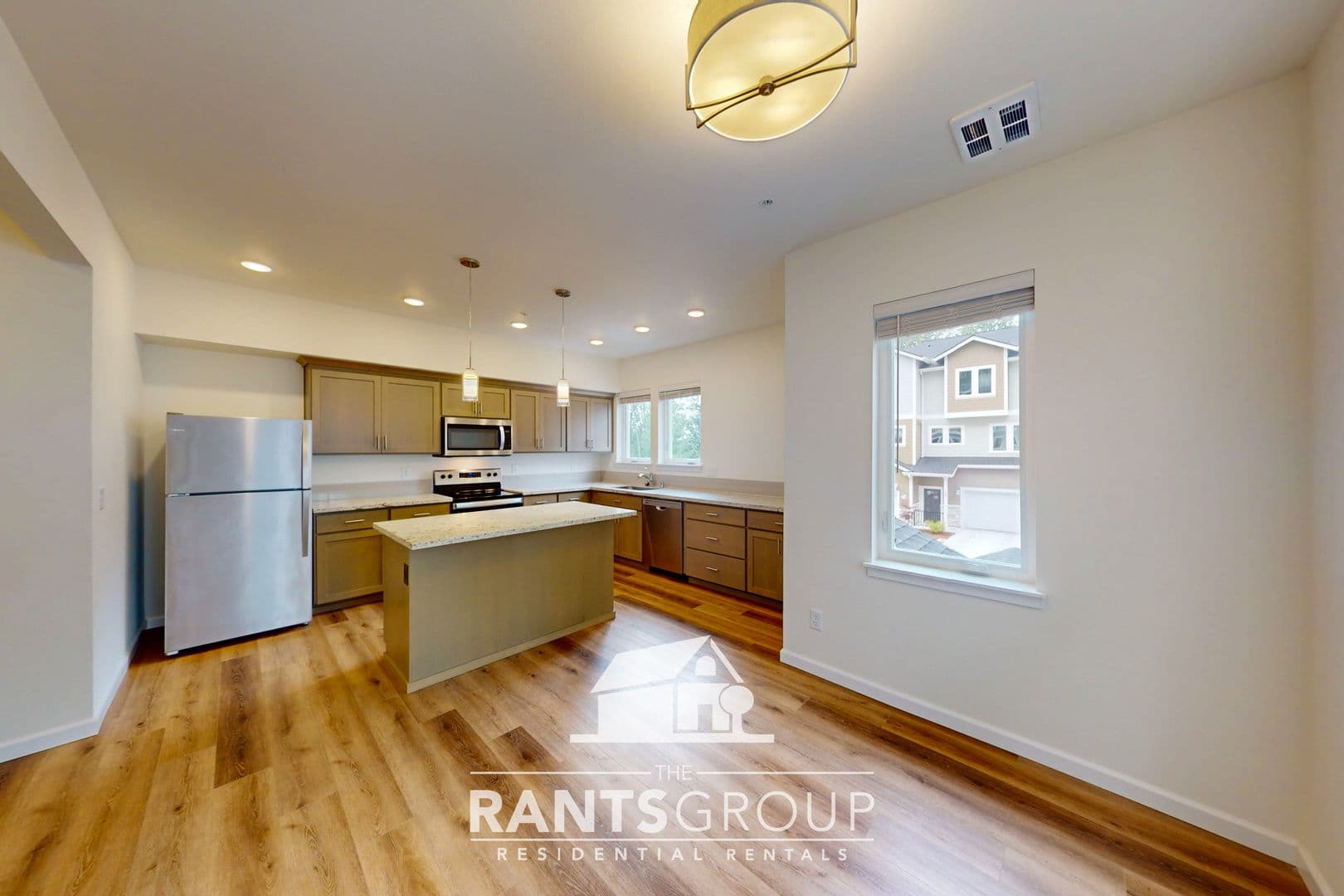 540R - Forest Park Townhomes 2 of 27