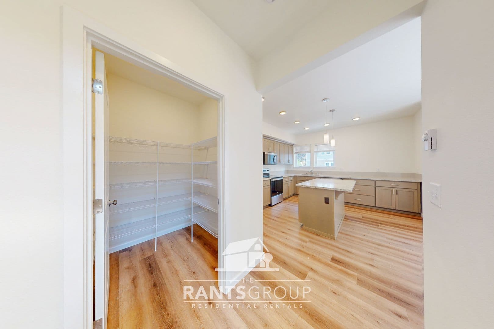 540R - Forest Park Townhomes 4 of 29
