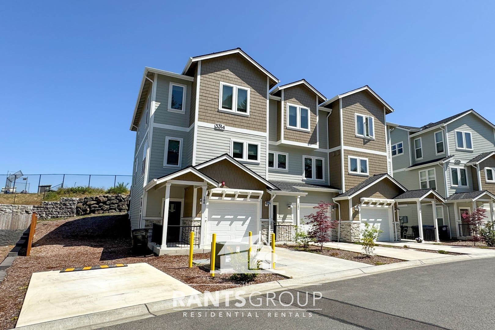 540R - Forest Park Townhomes 1 of 18
