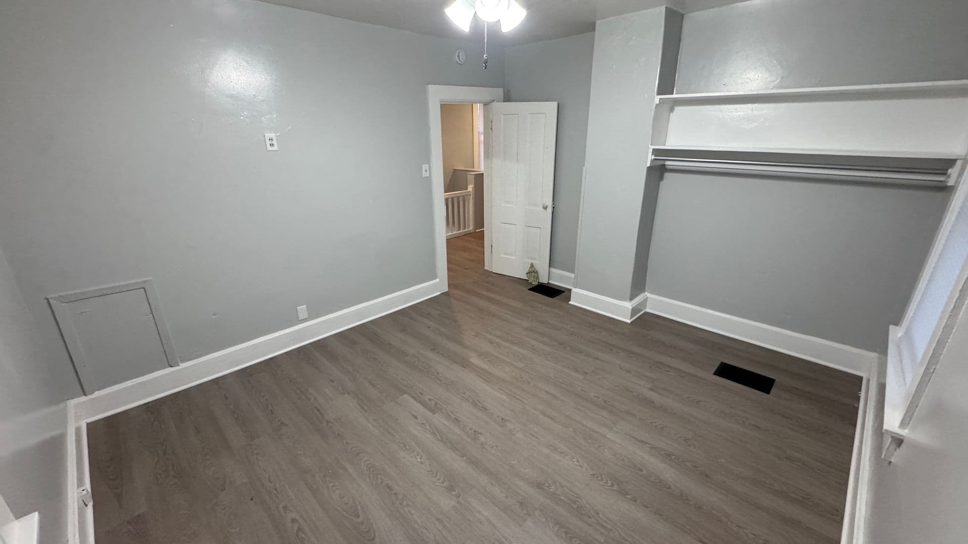 219 W. 15th St. 18 of 22
