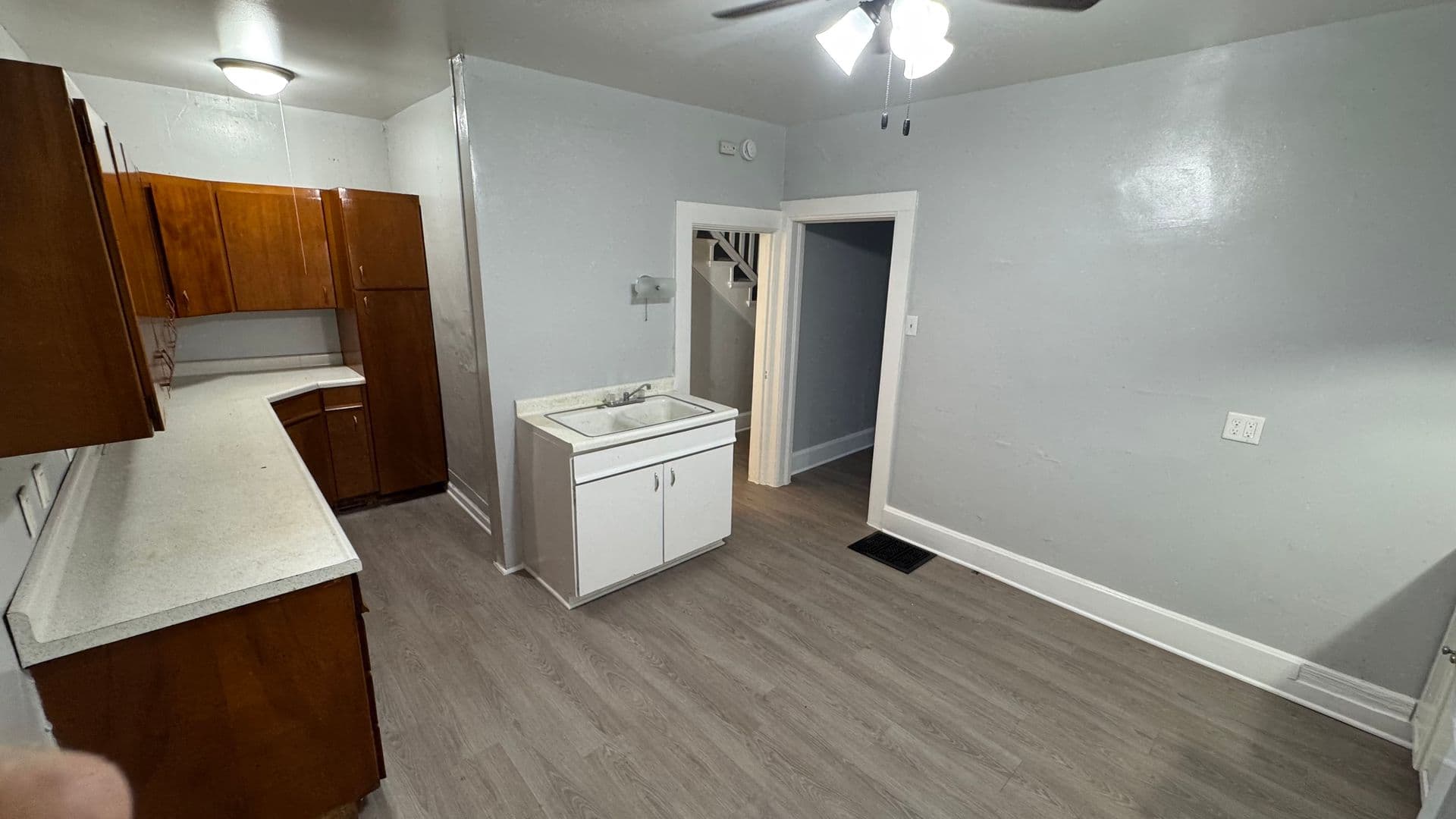 219 W. 15th St. 5 of 22