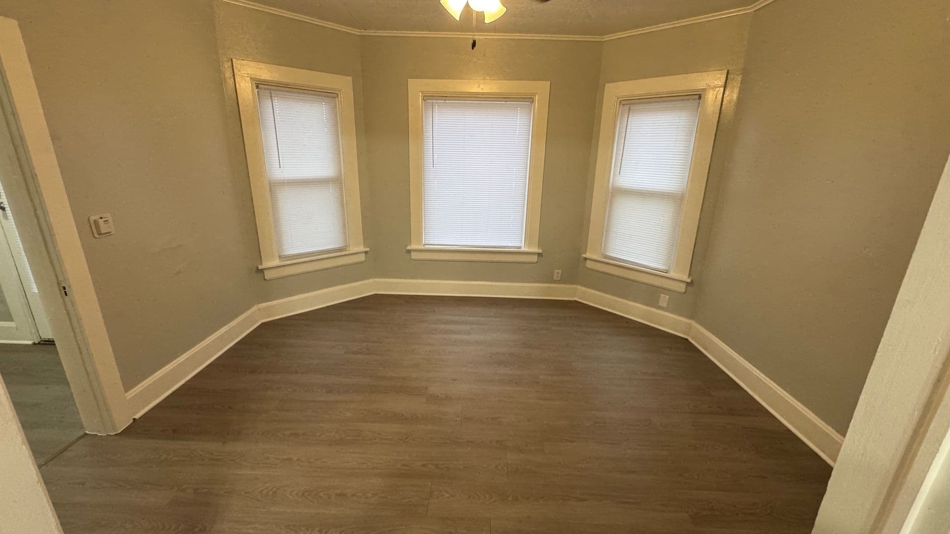 219 W. 15th St. 6 of 22