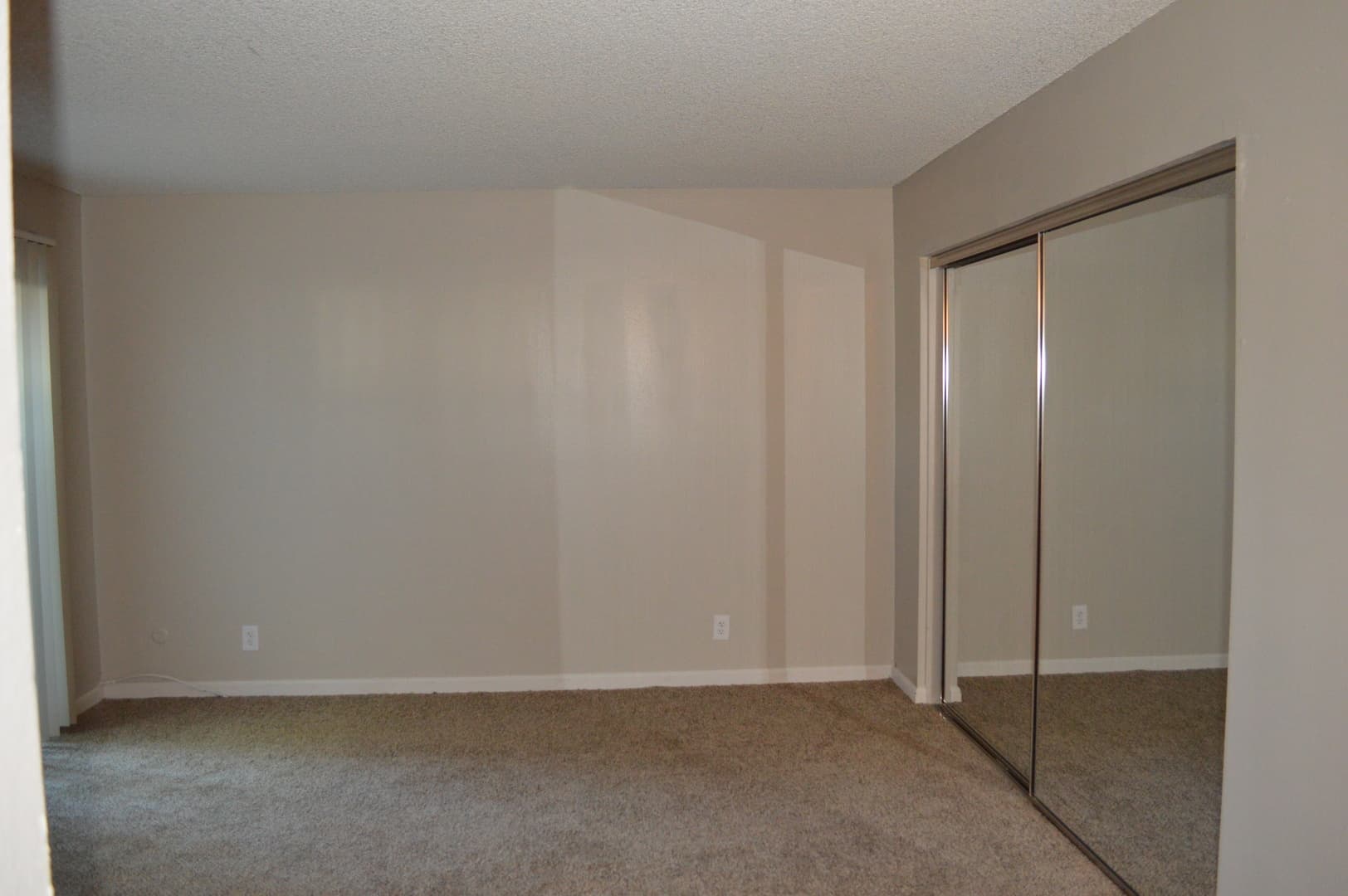 Rancho Monterey Apartments 4 of 15
