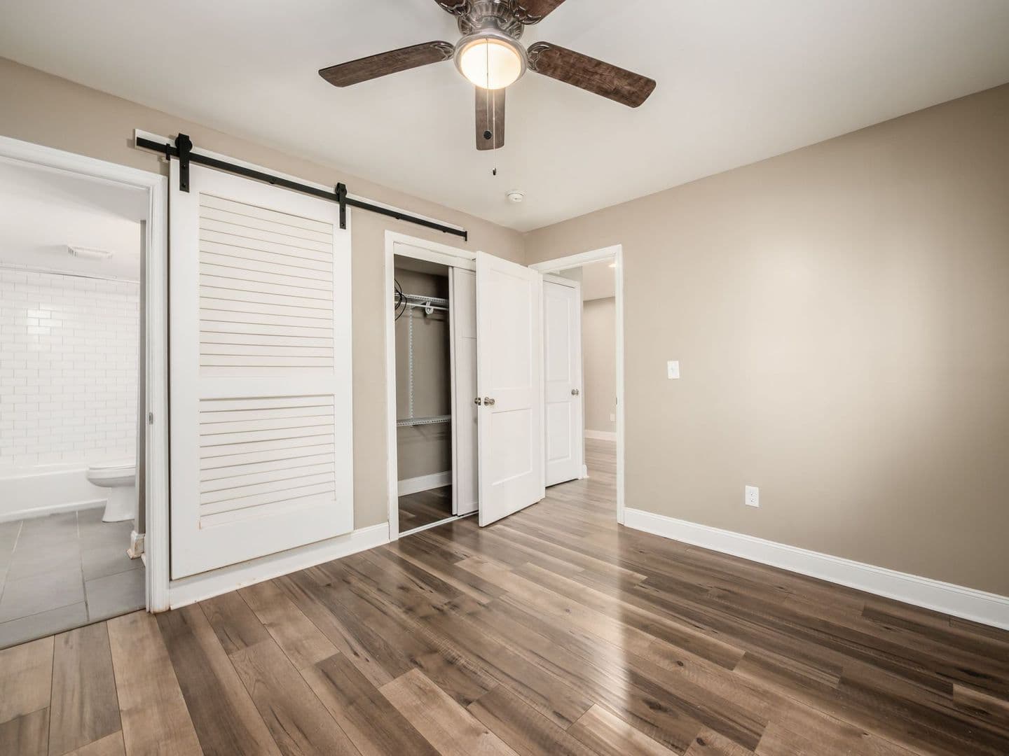 ✨ Renovated 1-Bedroom Apartment | Private Parking | Move-In Special!!! 38 of 38