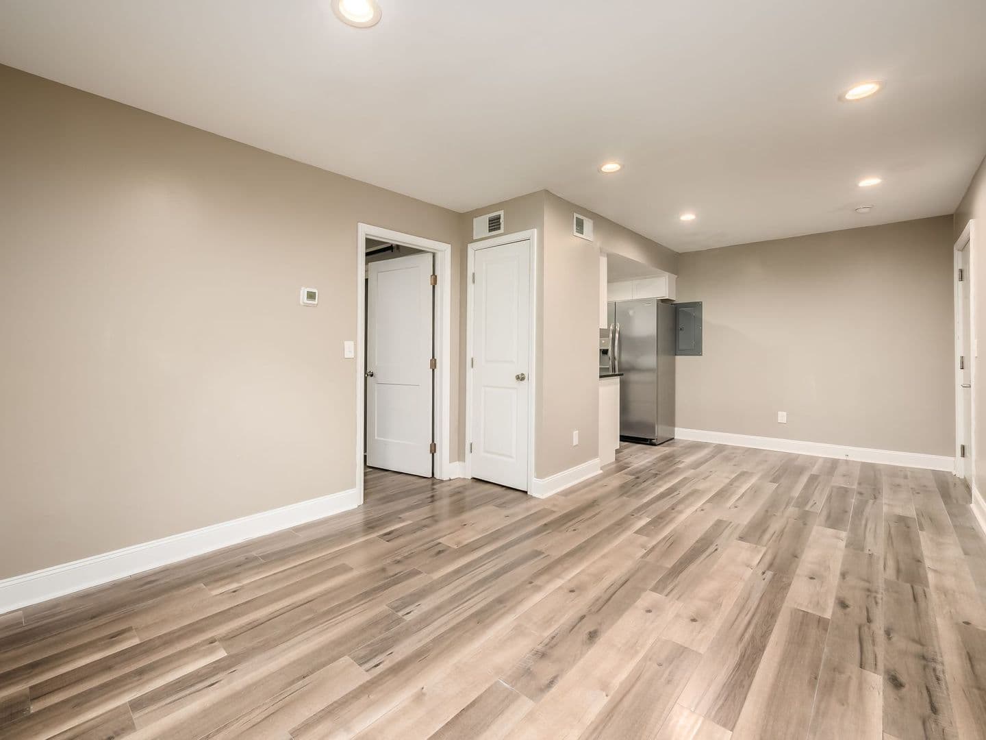 ✨ Renovated 1-Bedroom Apartment | Private Parking | Move-In Special!!! 24 of 36