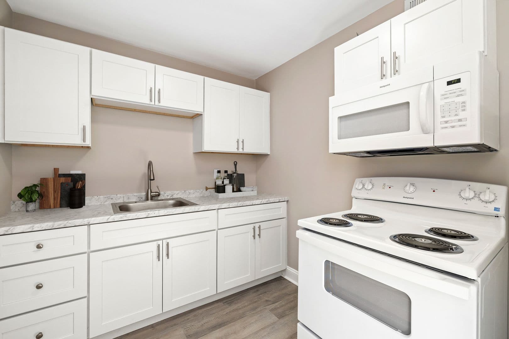 Pinedale Apartments 7 of 12